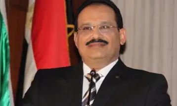 الدكتور عبد الولي الشميري يكتب  قصيدة المها