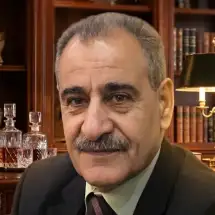 مَن الغريب ومَن القريب..!!  د. قاسم عبد العزيز الدوسري
