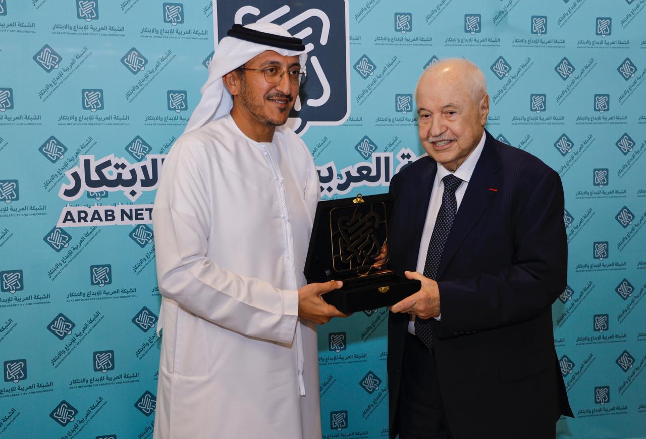 اتفاقية تعاون بين الشبكة العربية للإبداع والابتكار ومجموعة طلال ابوغزاله العالمية 