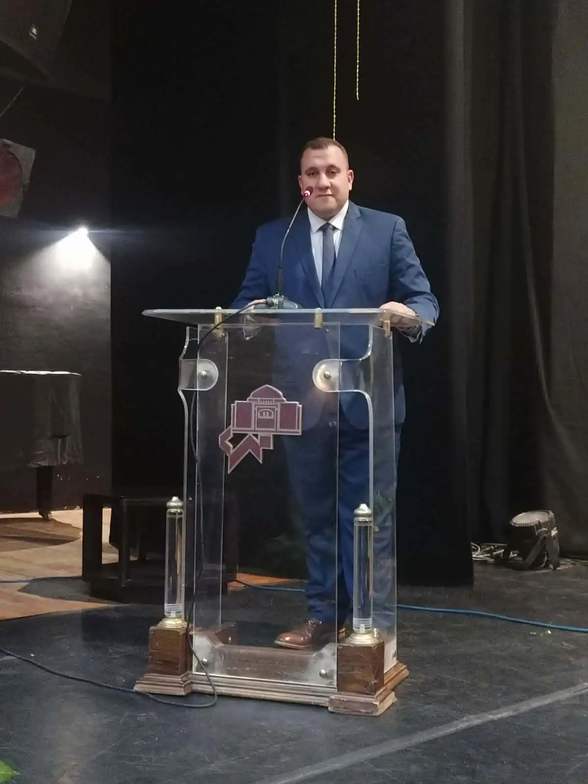 السيرة الذاتية للدكتور محمد عويان المحامي الشهير