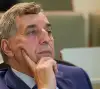 حين يتكلم الجهل بثقة..!!  د. تمام كيلاني